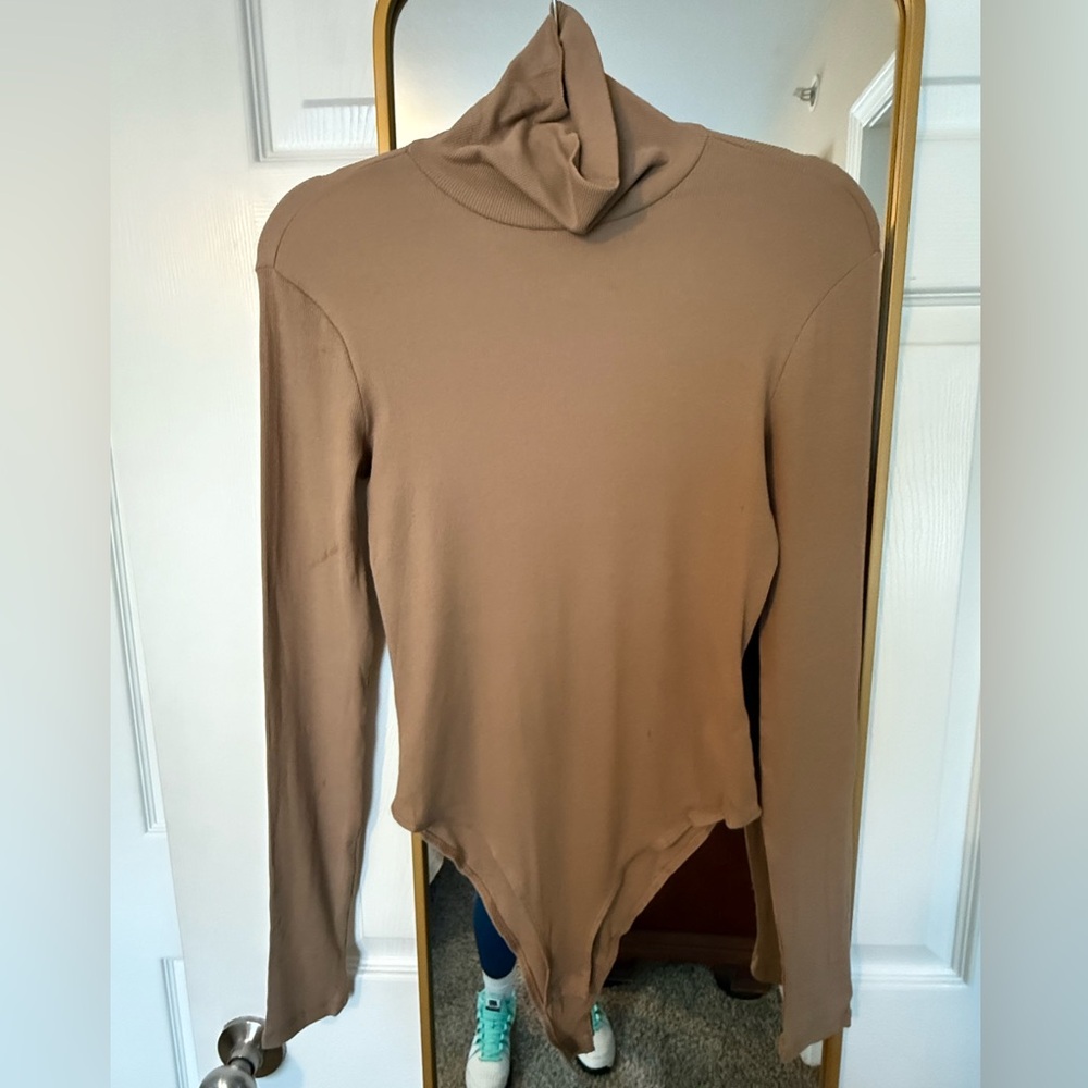 H&M Ribbed Bodysuit in Soft Brown
